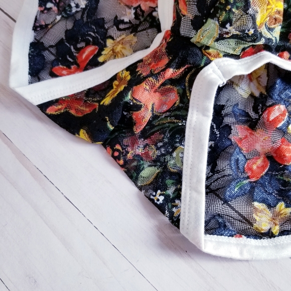 NWOT Men's Floral Sheer Pouch Briefs Panties Underwear Lingerie Sexy - Picture 9 of 10